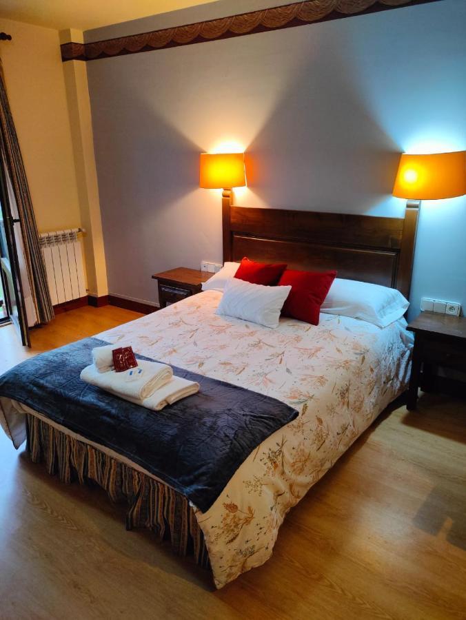 Hotel Cumbres De Valdeon Posada De Valdeon Camera foto